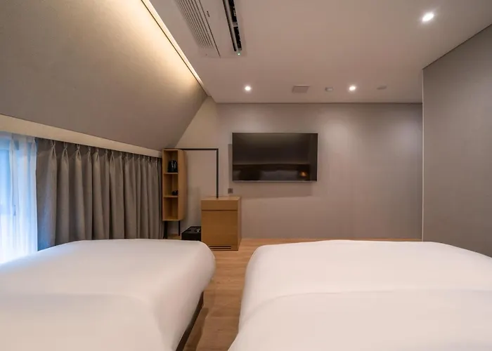 Hotel Comfort Yeouido