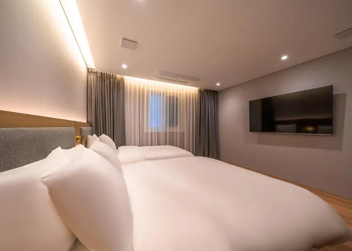 Comfort Yeouido 3*