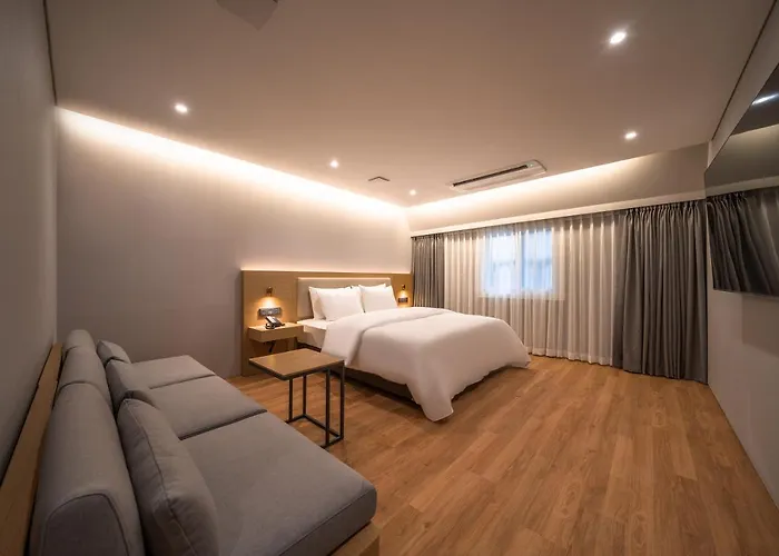 Comfort Yeouido Hotel