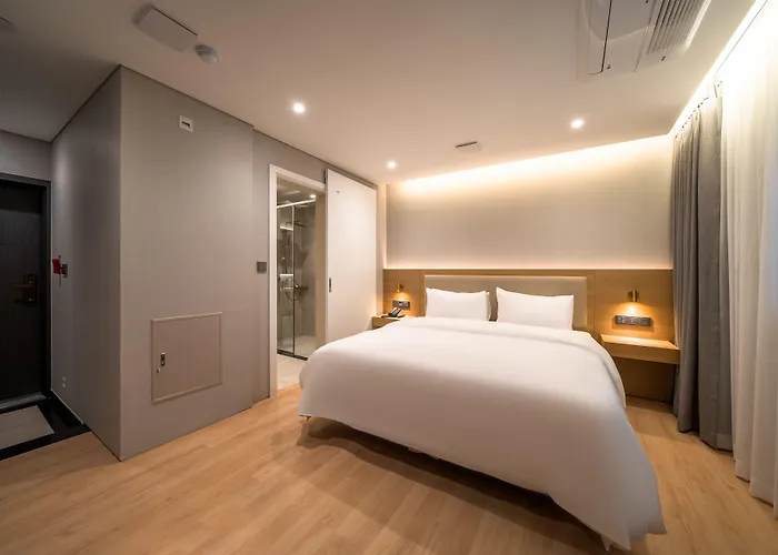 Comfort Yeouido Hotel 3*